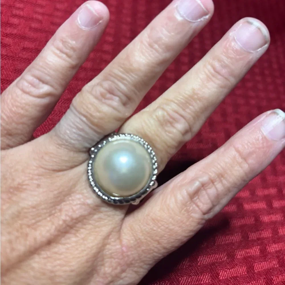 New! Paparazzi Jewelry Adjustable Ring New without Tags